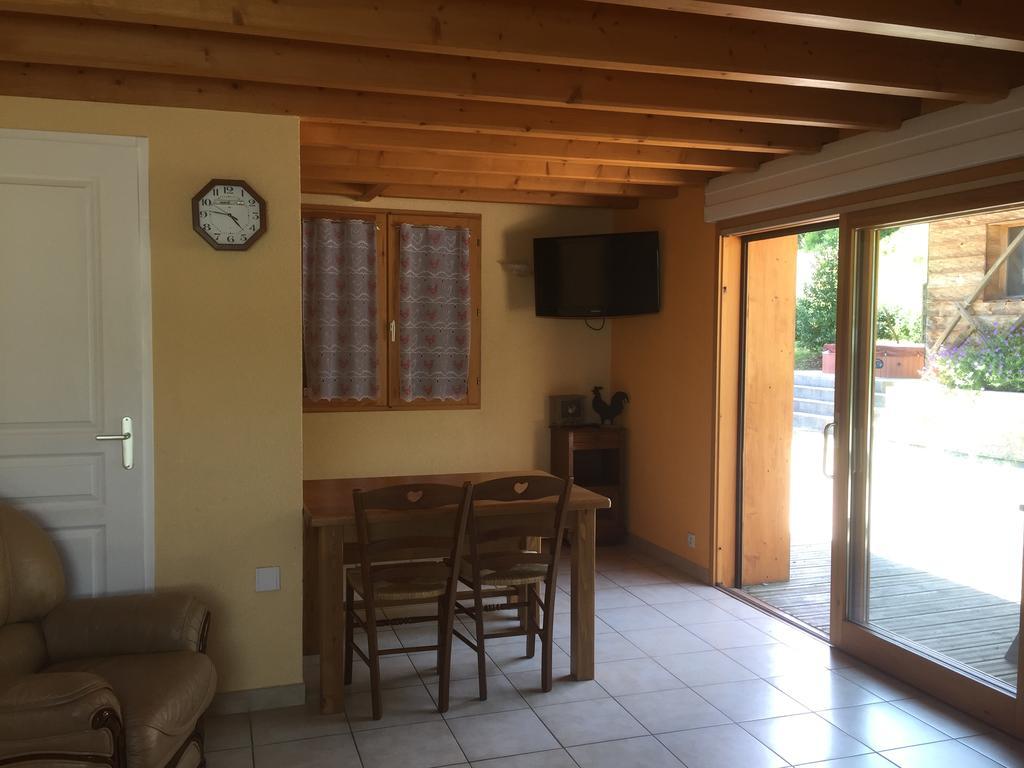Auberge La Ferme De Ferrieres อานซี ภายนอก รูปภาพ